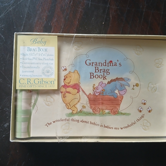Vtg Winnie the Pooh Grandma's "Brag Book" Photo Album - Picture 7 of 8